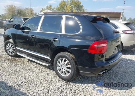 2010 Porsche Cayenne z USA, uszkodzony, nr VIN WP1AA2AP0ALA07327